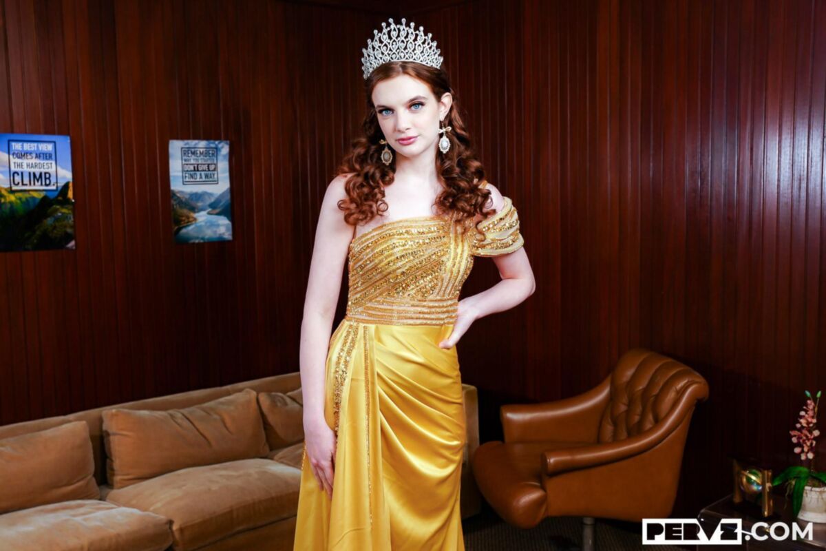 Marina Vaylor yo Reality Check para una reina de graduación Bratty