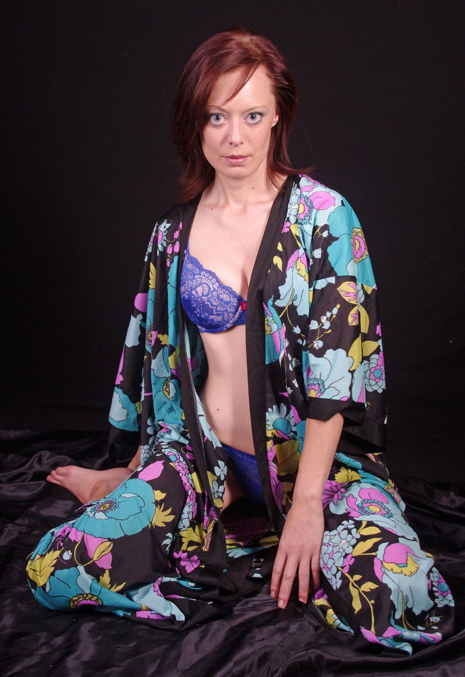 Sexy redhead: NN target reloaded 
