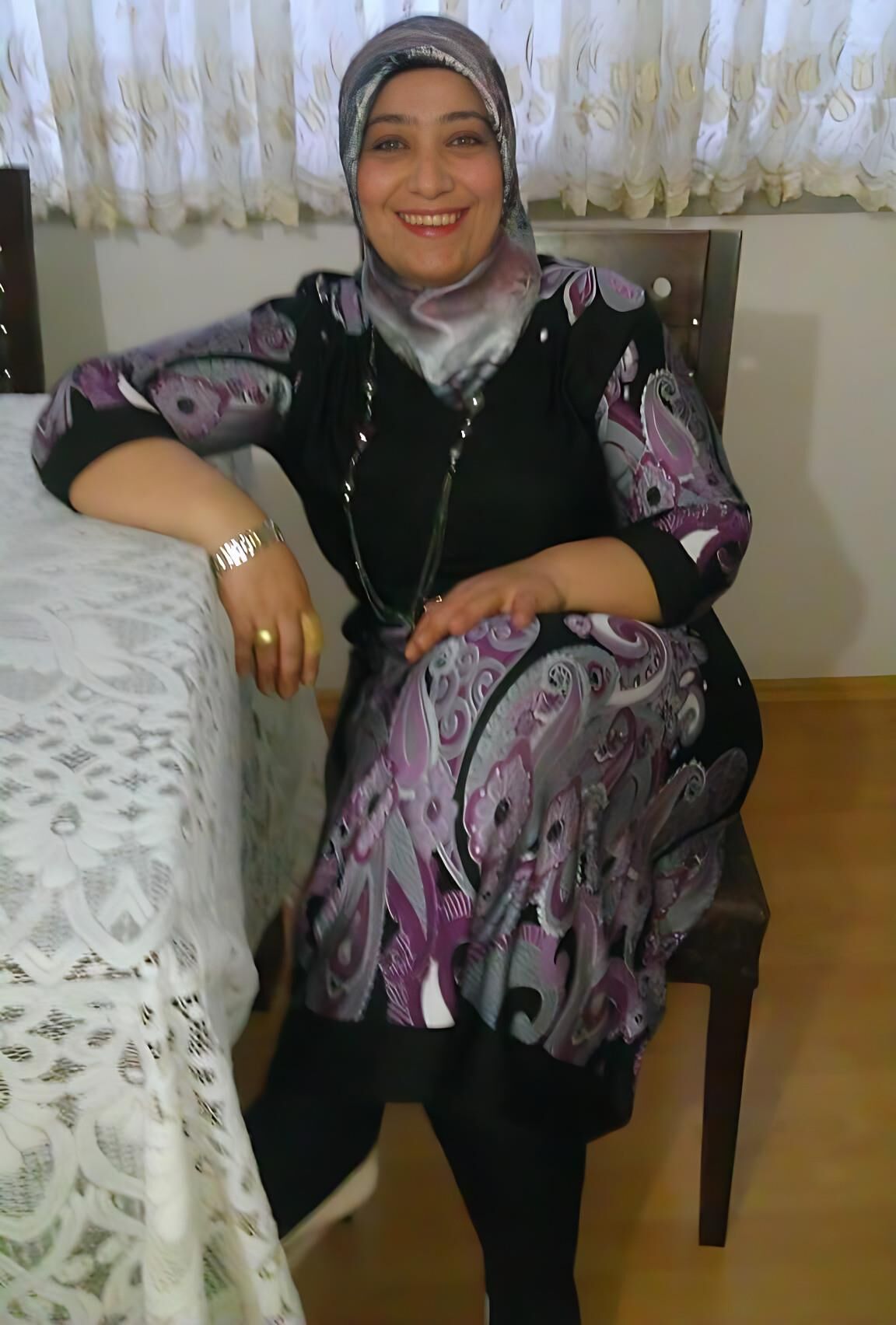 VINTAGE TURKISH HIJAB SEXSI PHOTO 