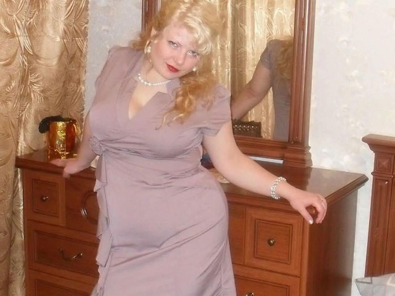 MILF russe potelé Marishka