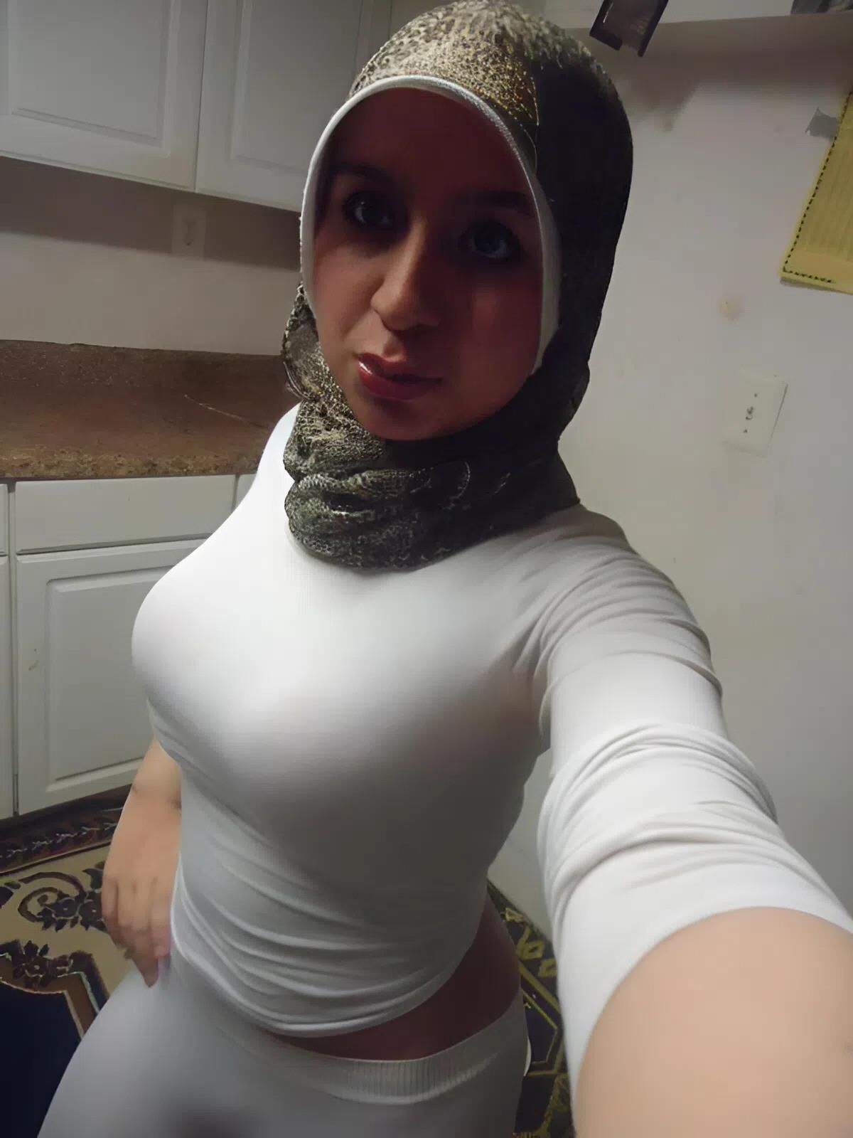 VINTAGE TURKISH HIJAB SEXSI PHOTO 