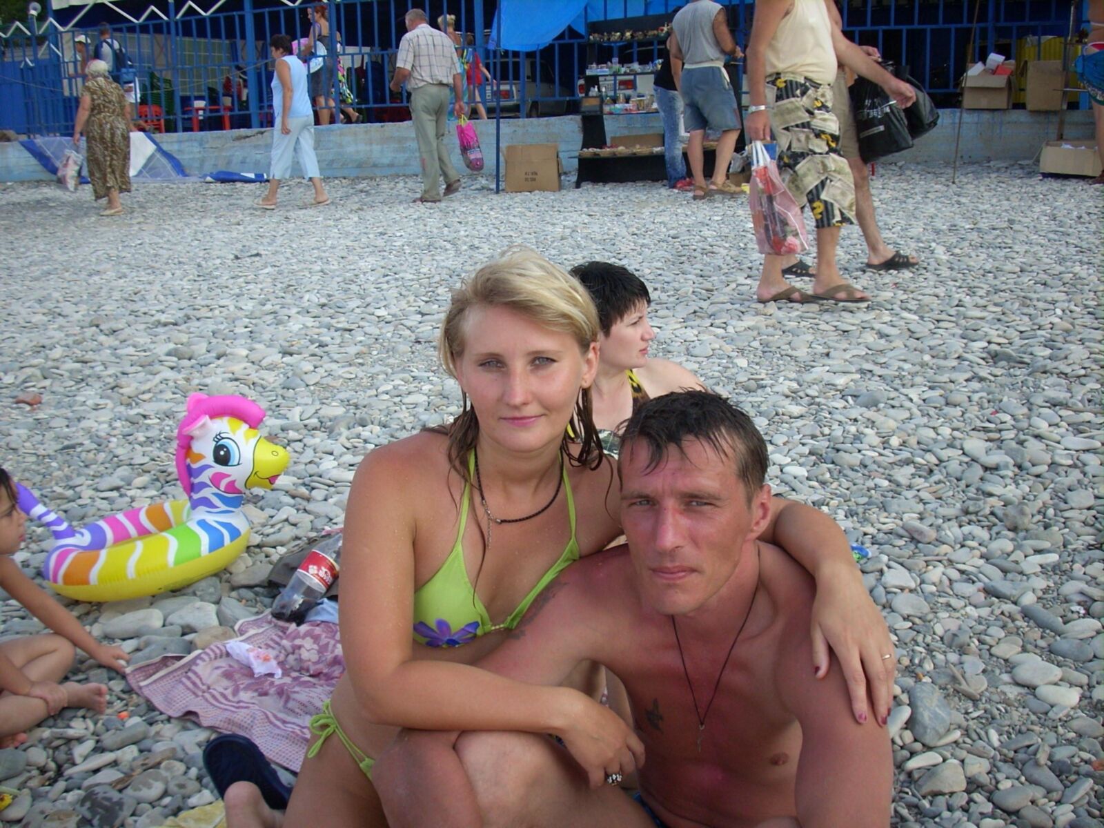 Tatiana russe blonde de Sankt Pétersbourg avec de petits seins