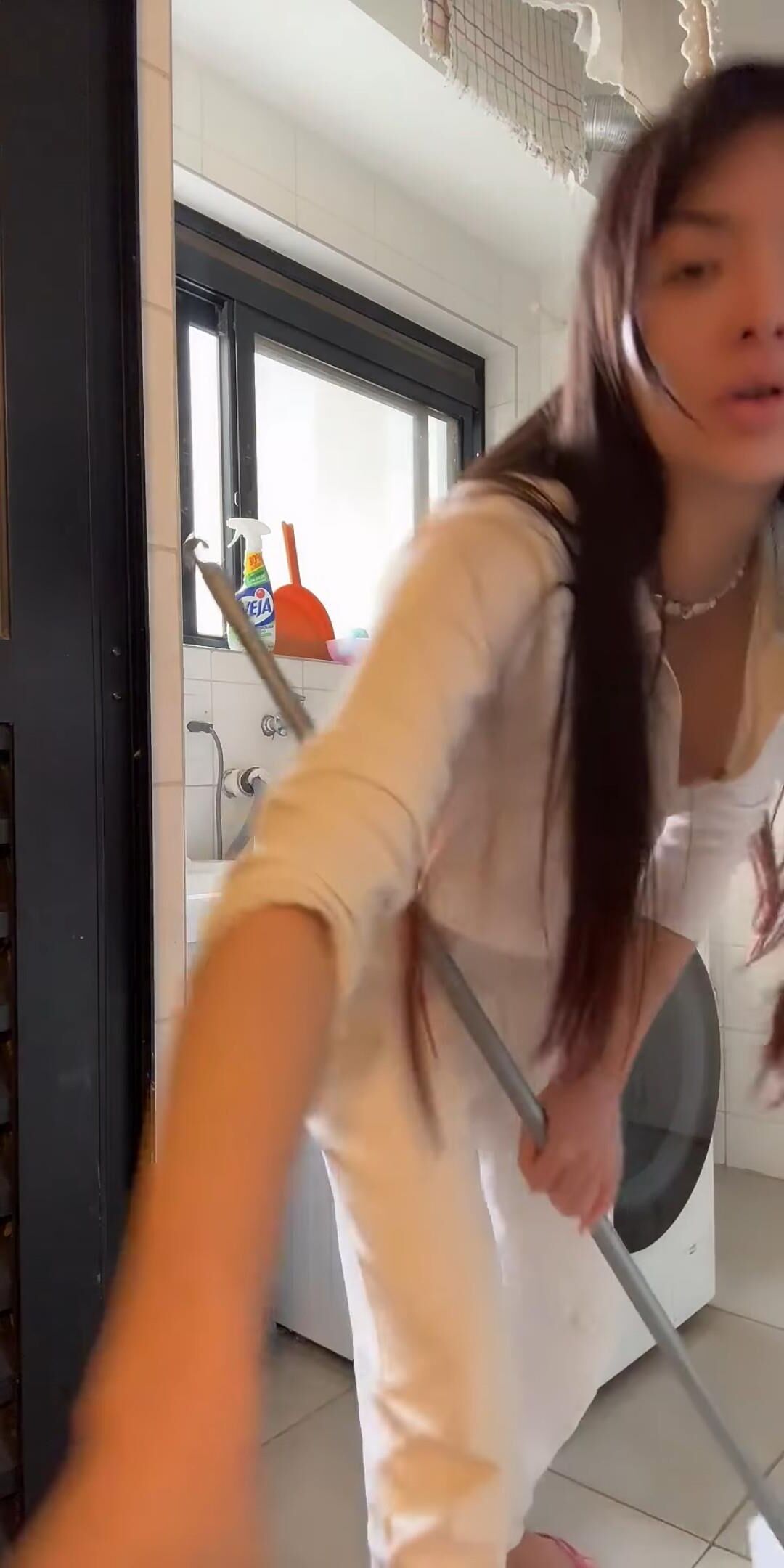 Menina asiática dowlouse