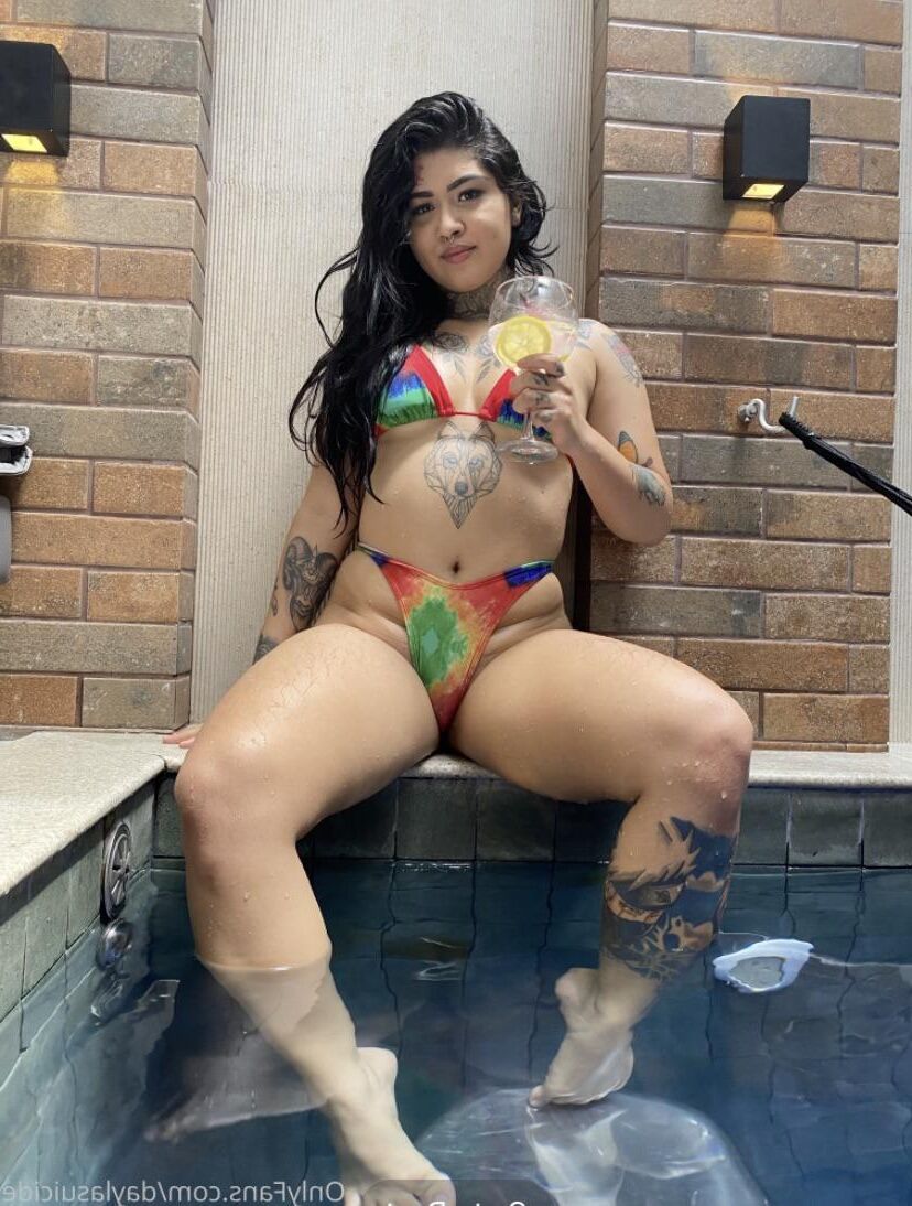 Dayla Tattooed Light Skin Latina