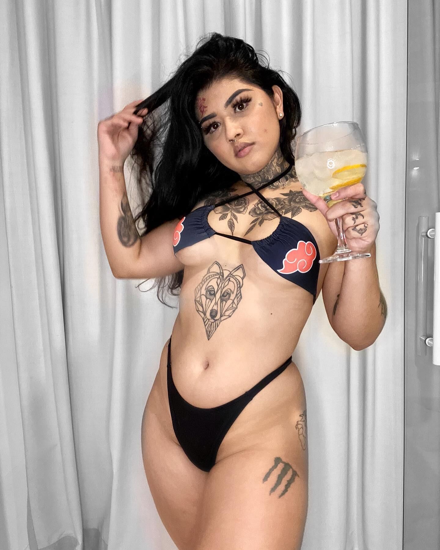 Dayla Tattooed Light Skin Latina