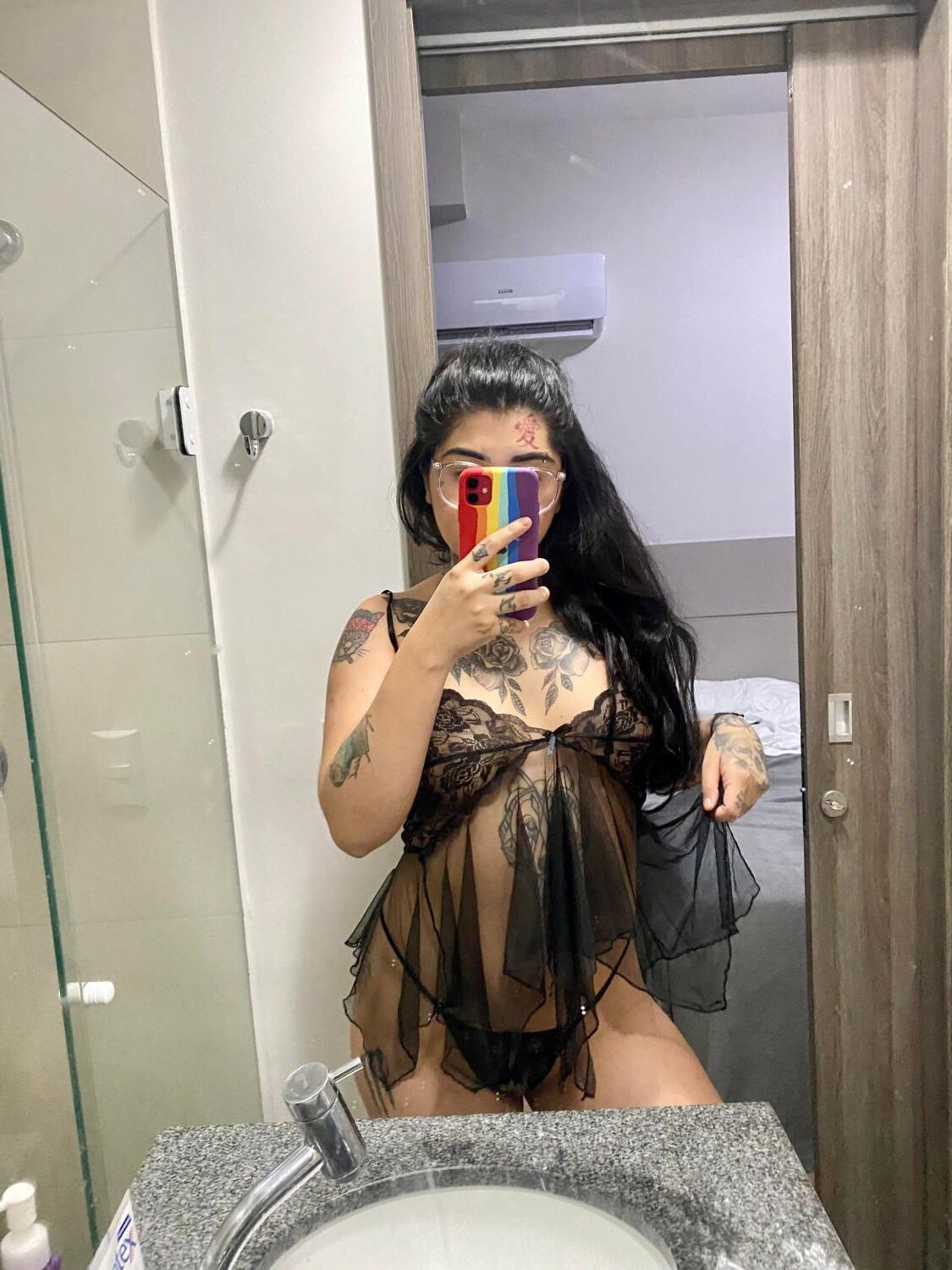 Dayla Tattooed Light Skin Latina