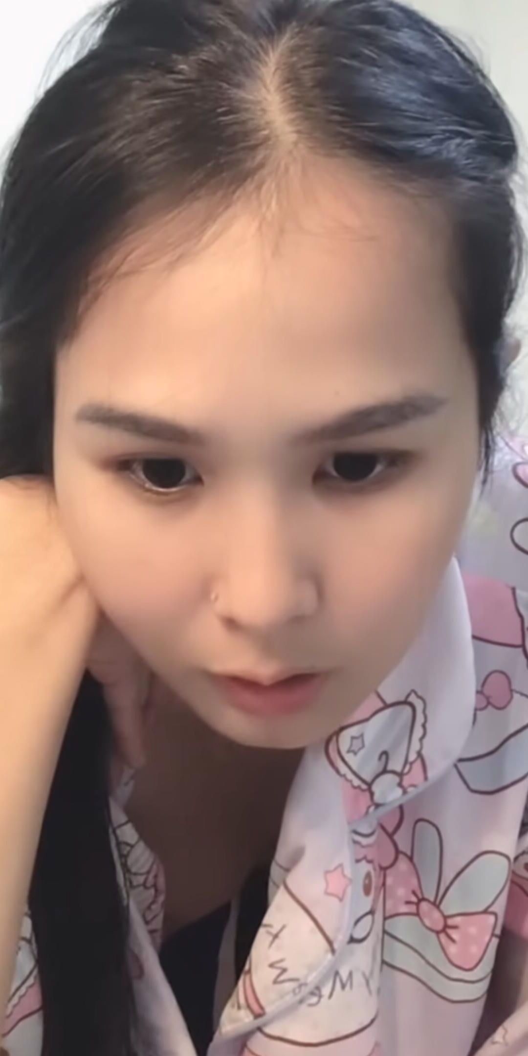 Asian Downblouse Nippel