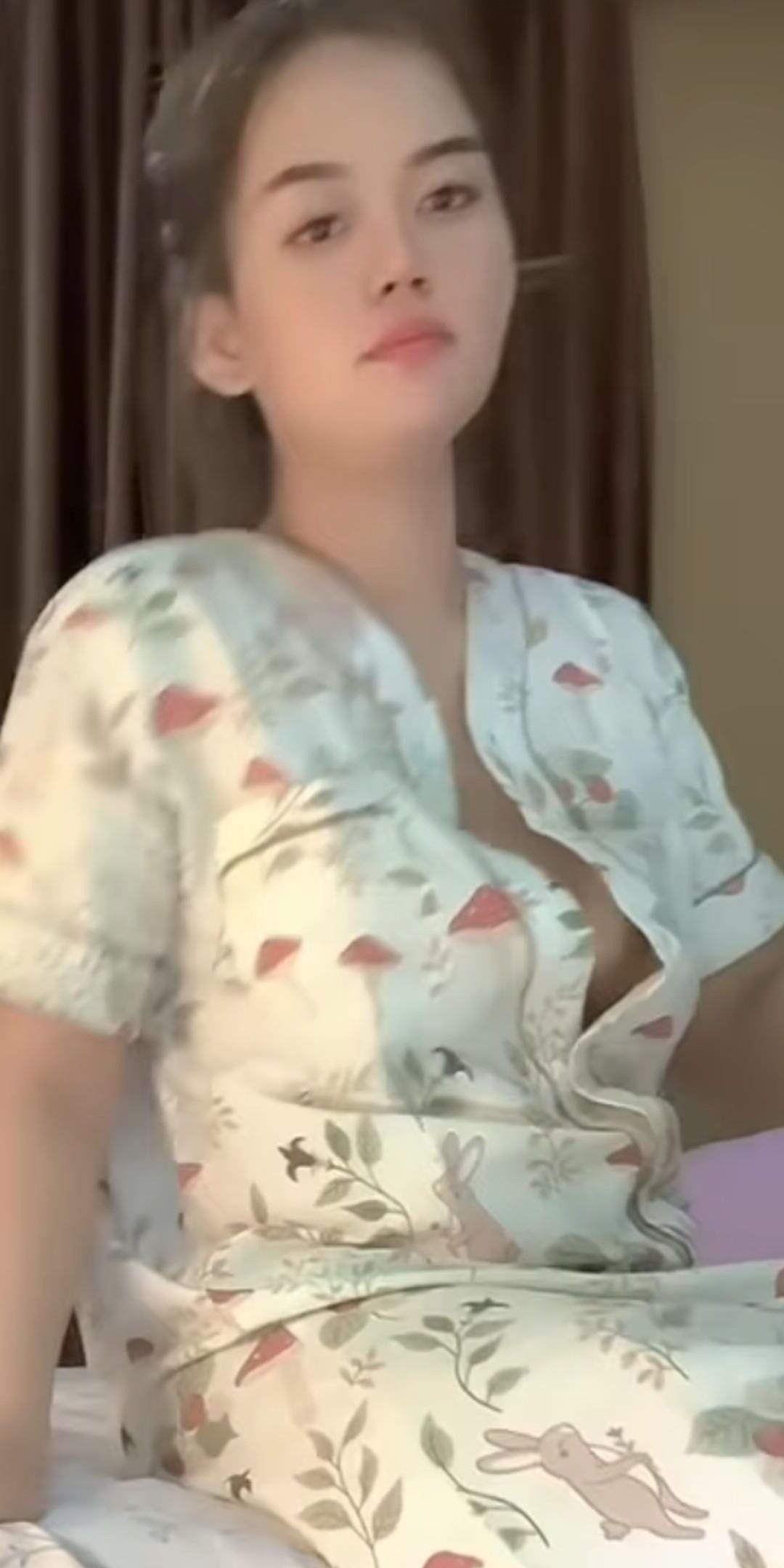 Asiatischer Brustwarzen