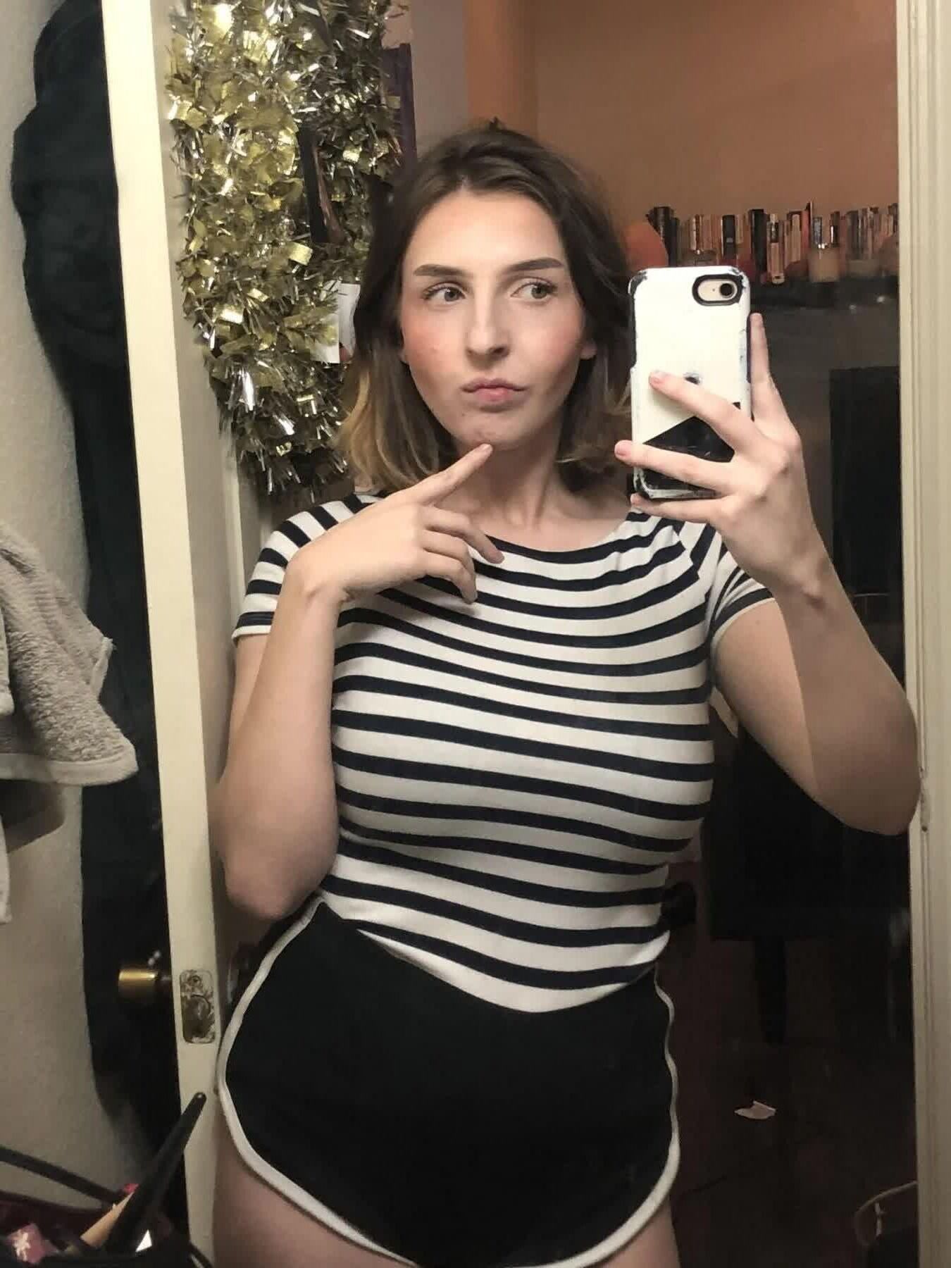 Bitchell la partie comédienne