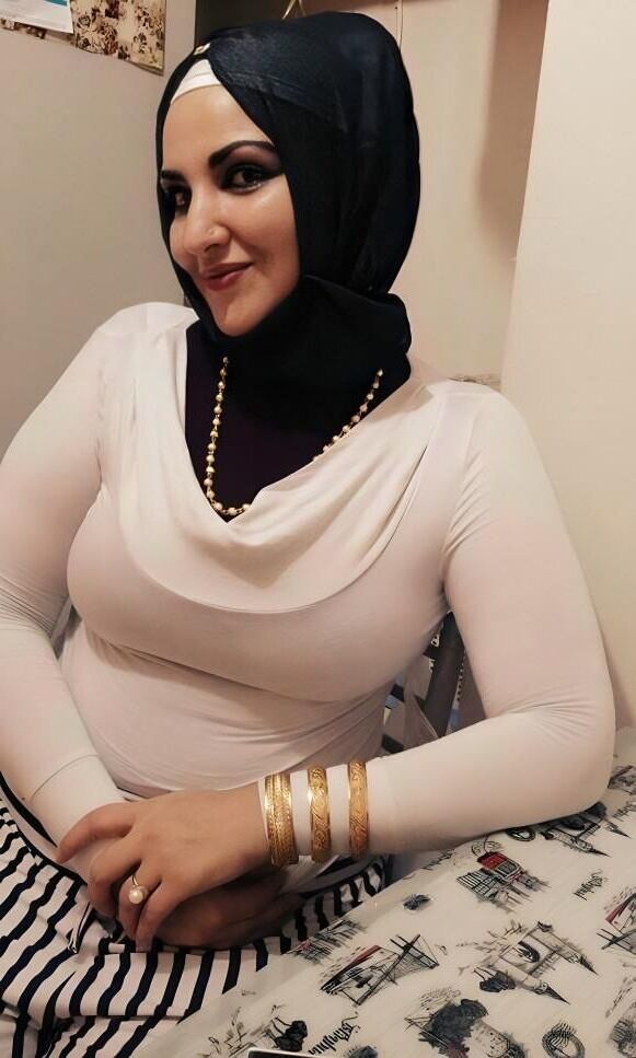 Vintage Turkish Hijab Sexsi Photo