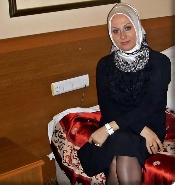 Vintage Turkish Hijab Sexsi Photo