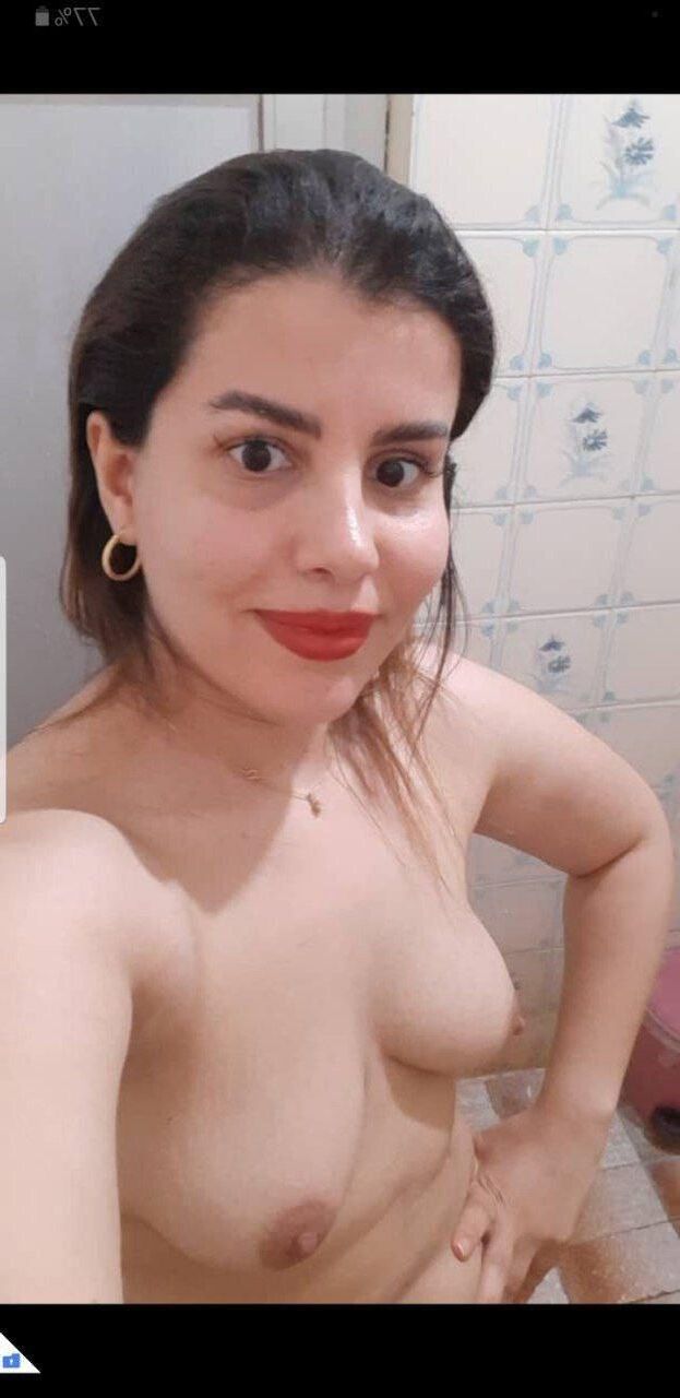 femme excitée iranienne