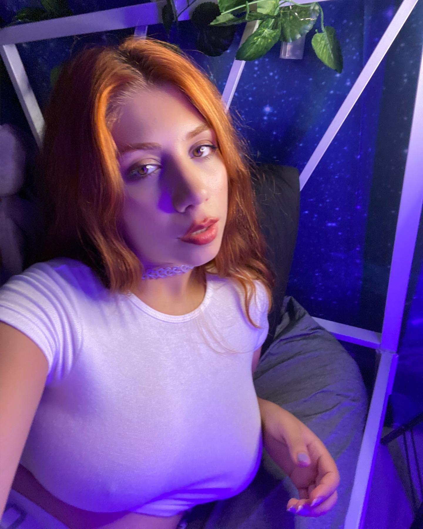 Boobzilla turc Deniz