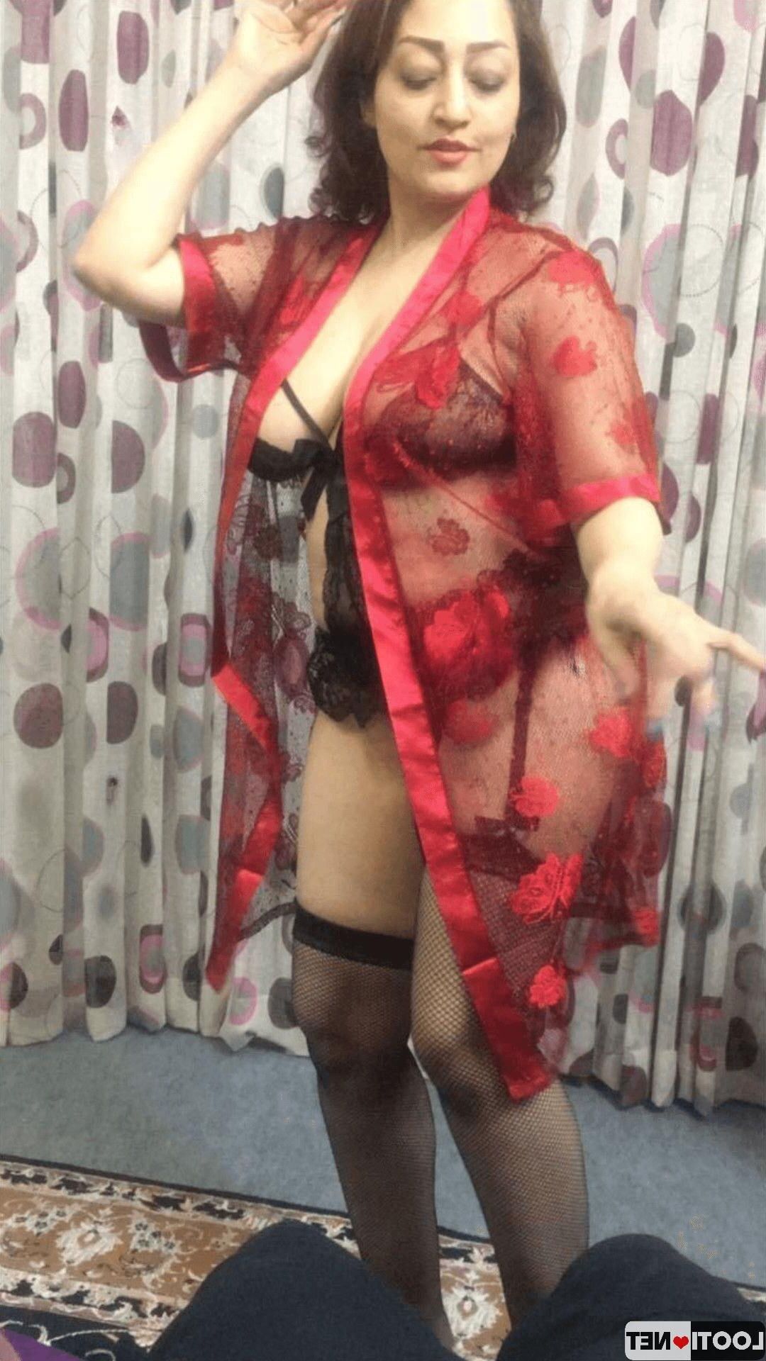 femme excitée iranienne