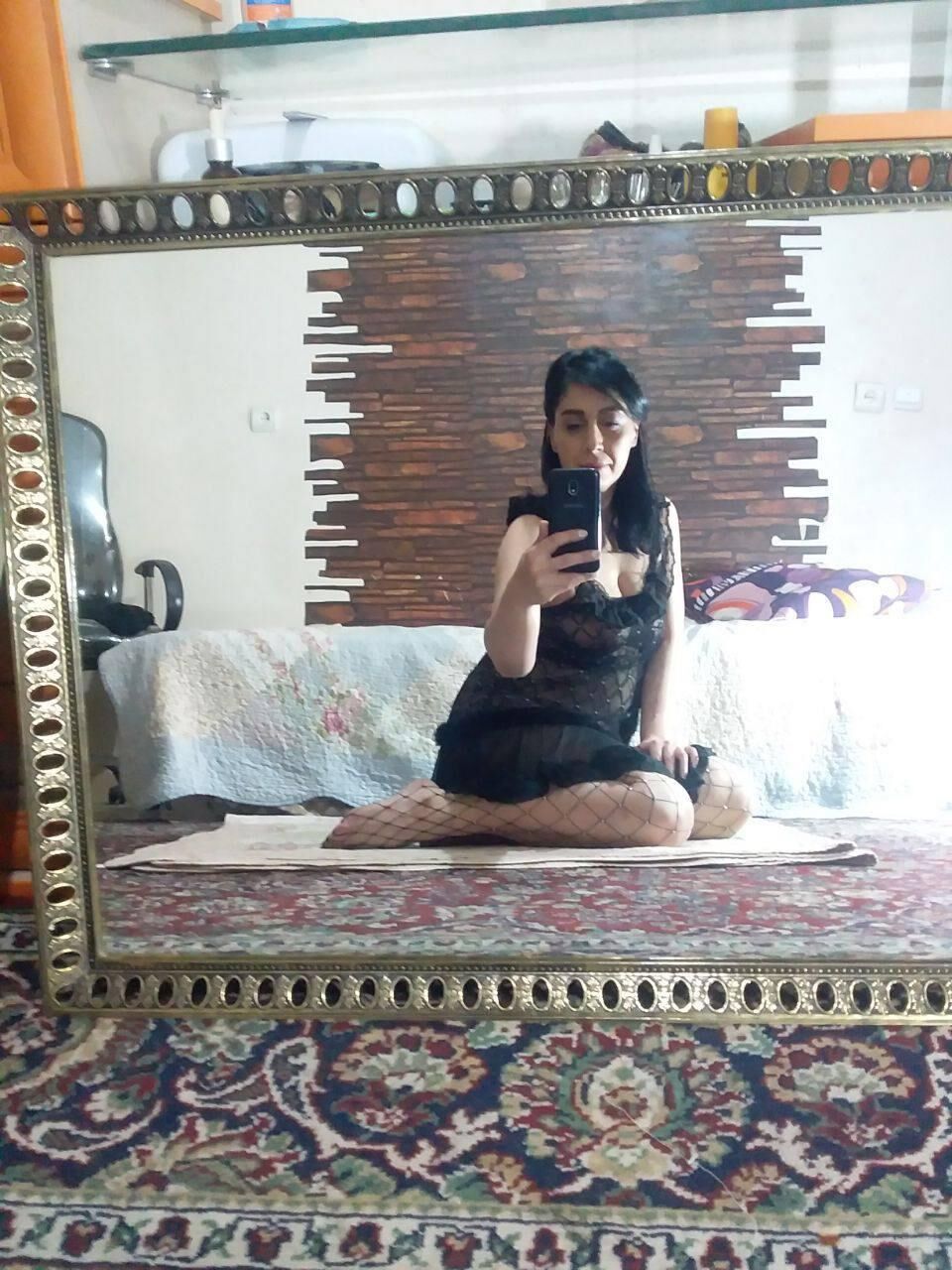Femme iranienne aux gros seins
