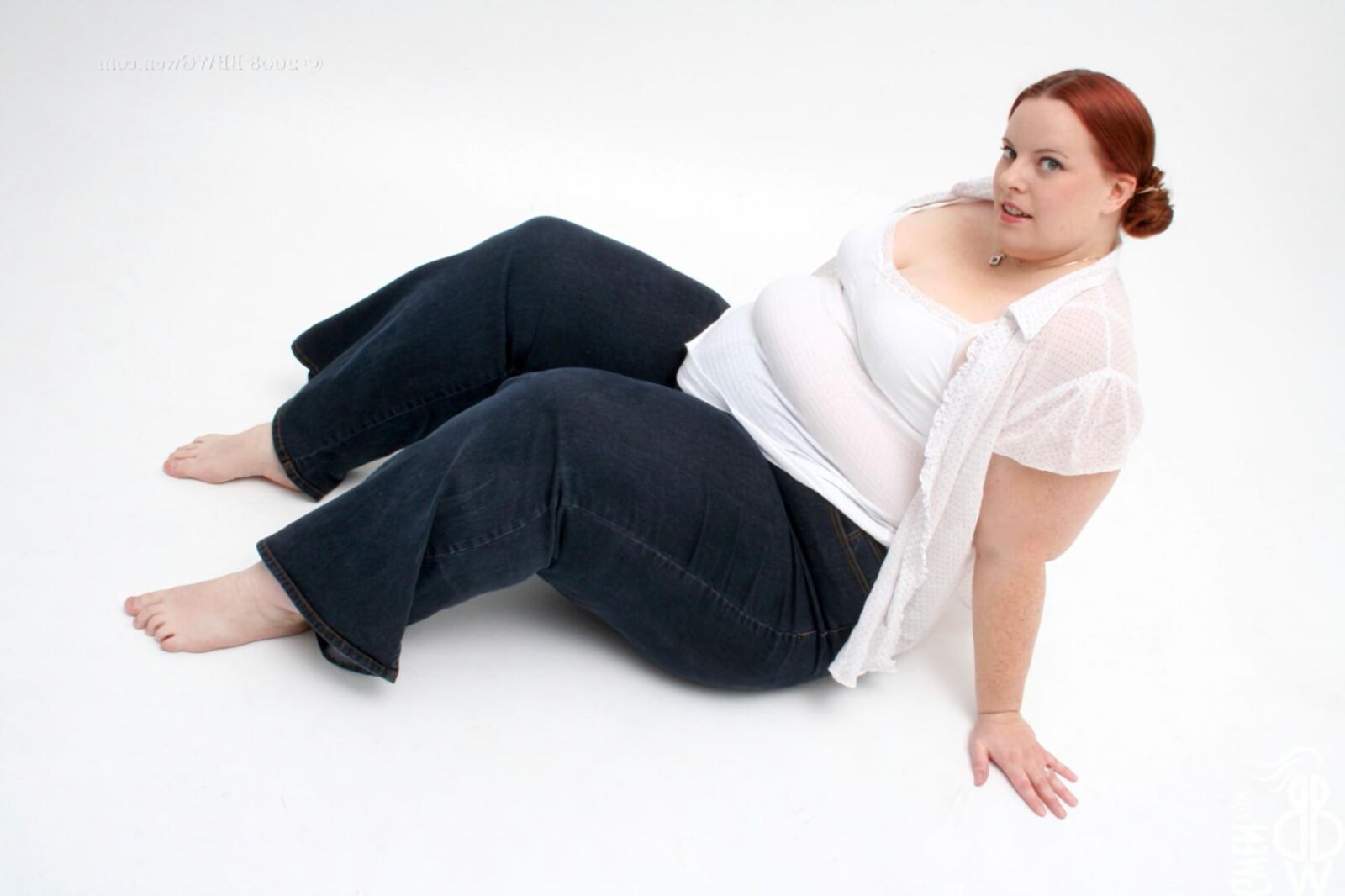 RADIEUSE GWEN SSBBW ROUSSE AVEC DES TOT PETITS NICHONS
