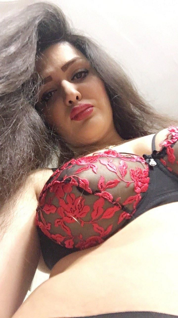 femme excitée iranienne