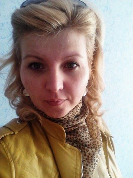 Beaux seins de nadia blonde de Kaluga en Russie