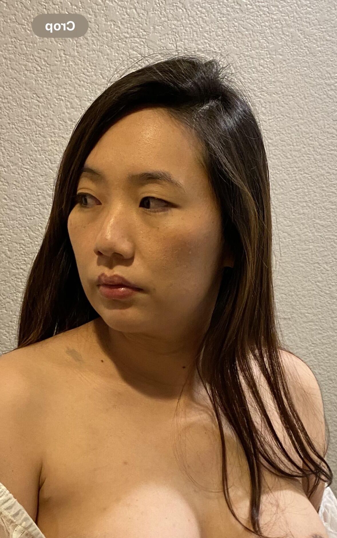 Asiatische Hure bitte kommentieren