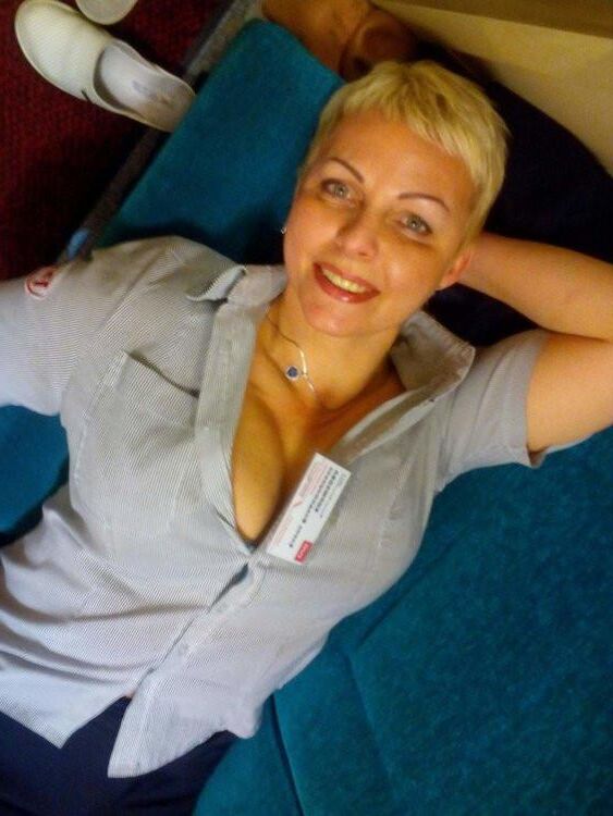 Chef d'orchestre de train mature Elena de Russie