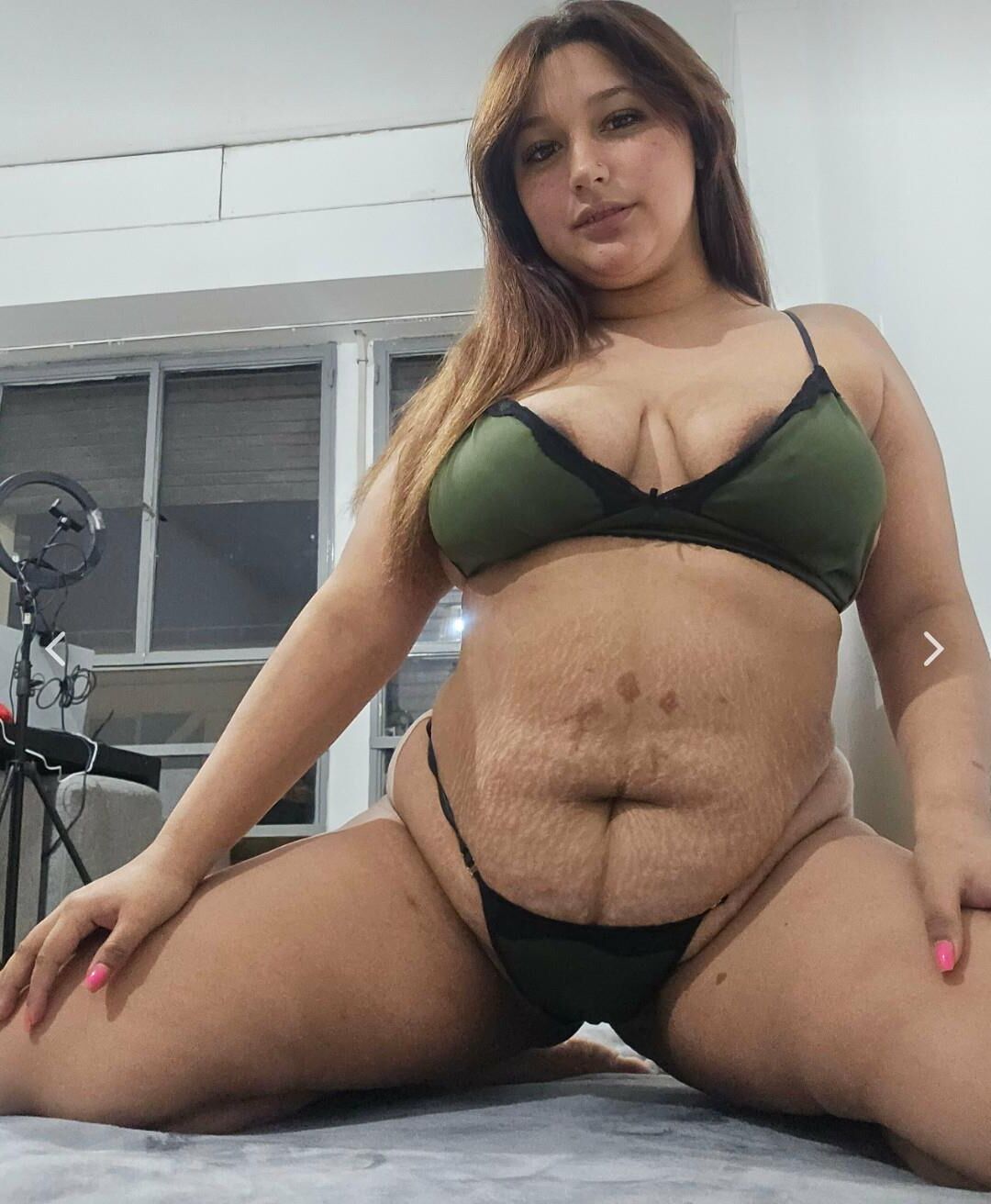Enorme areola tetona latina melanie
