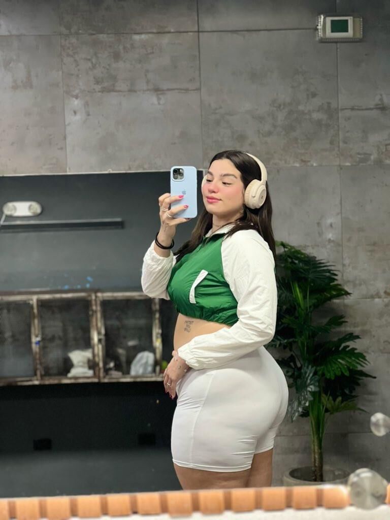 Gia Big Ass Big Big Tits Belly Beauty Latina Girl Mixed Hot Shots