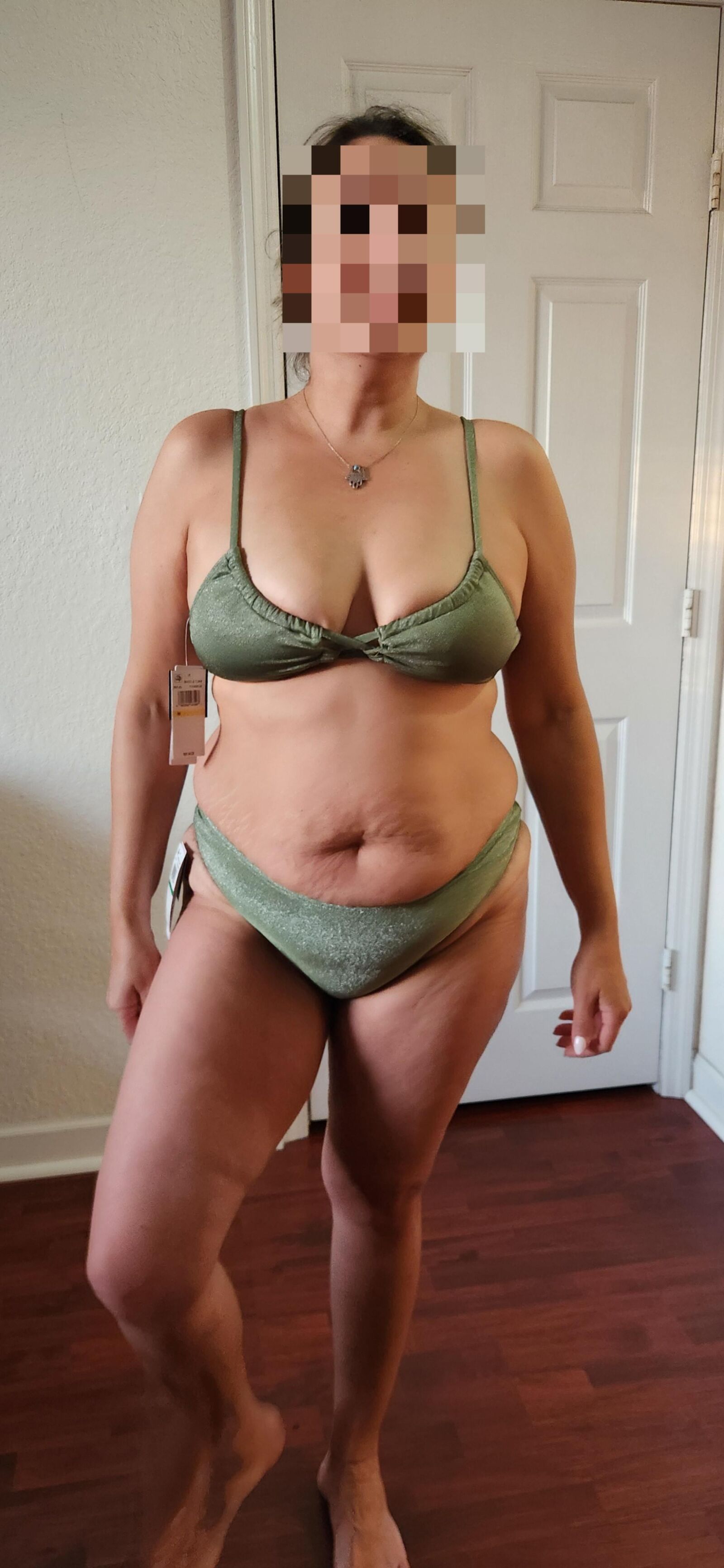 Puta latina do corpo mamãe flácida