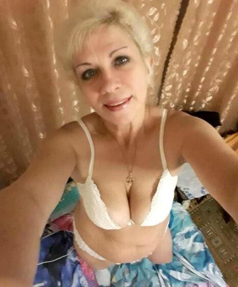 Loira russa madura Irina da cidade Kirovskye