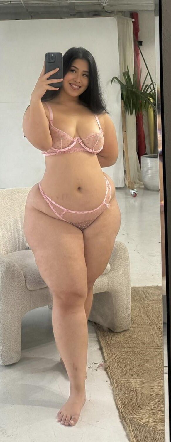 Bun Bo Bae Big Booty Asian