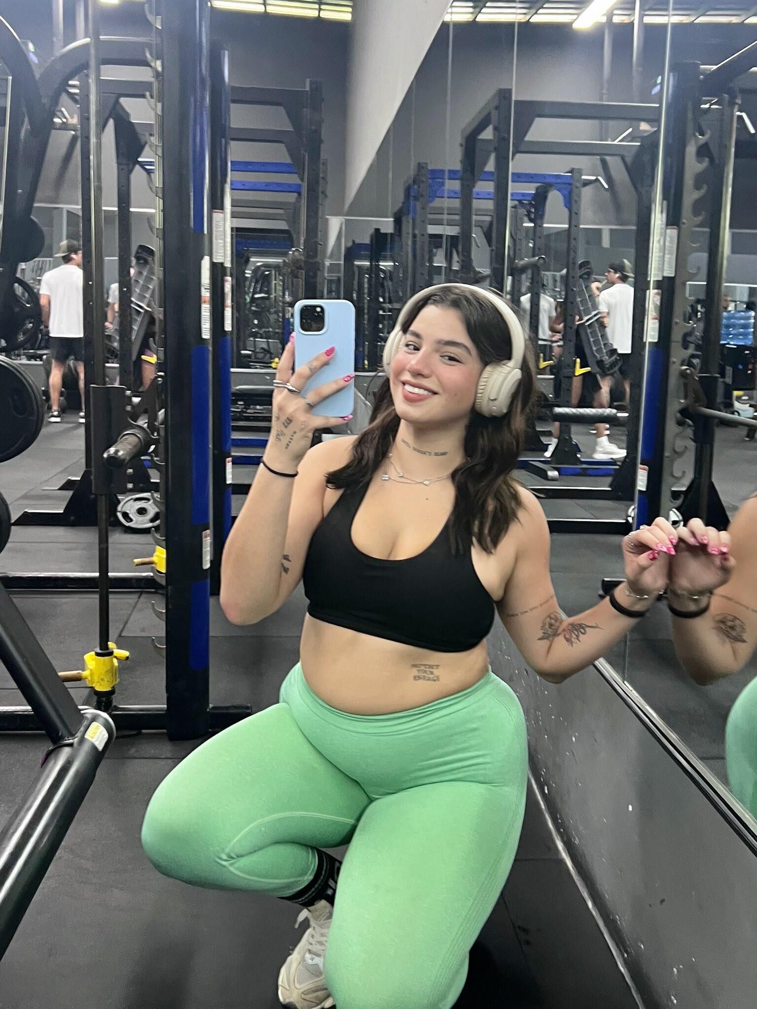 Gia Big Ass Big Big Tits Belly Beauty Latina Girl Mixed Hot Shots