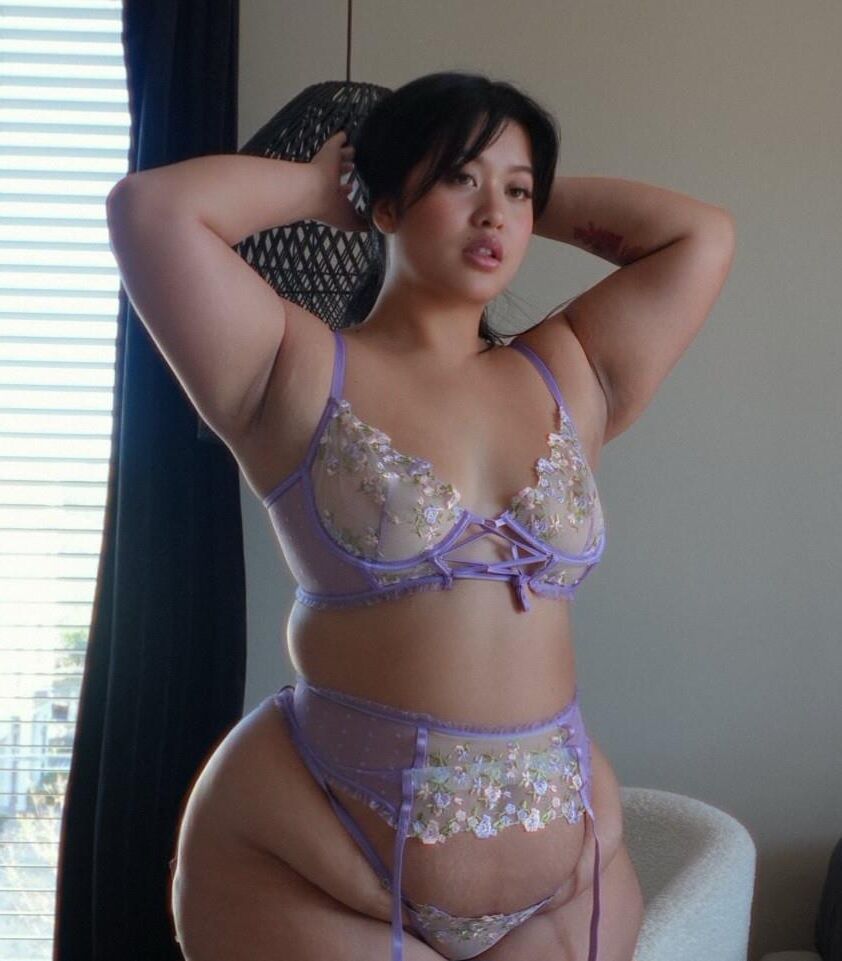 Bun Bo Bae Big Booty Asian