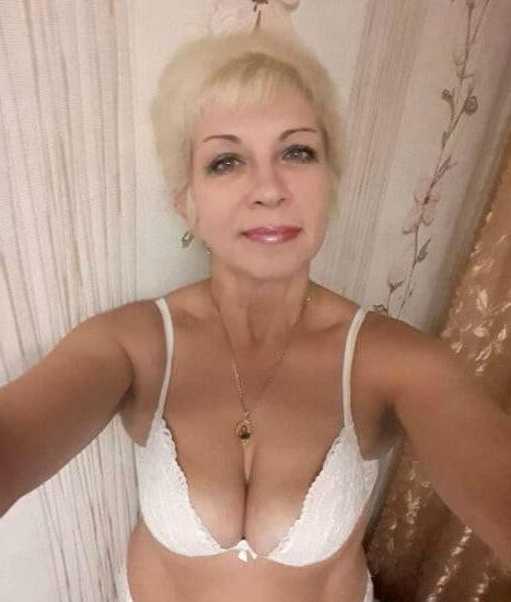 Loira russa madura Irina da cidade Kirovskye