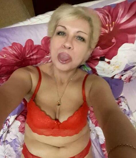 Loira russa madura Irina da cidade Kirovskye