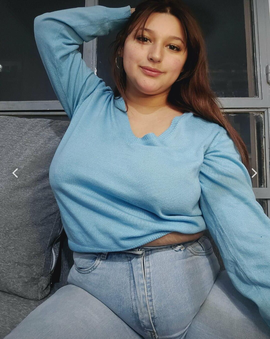Enorme areola tetona latina melanie
