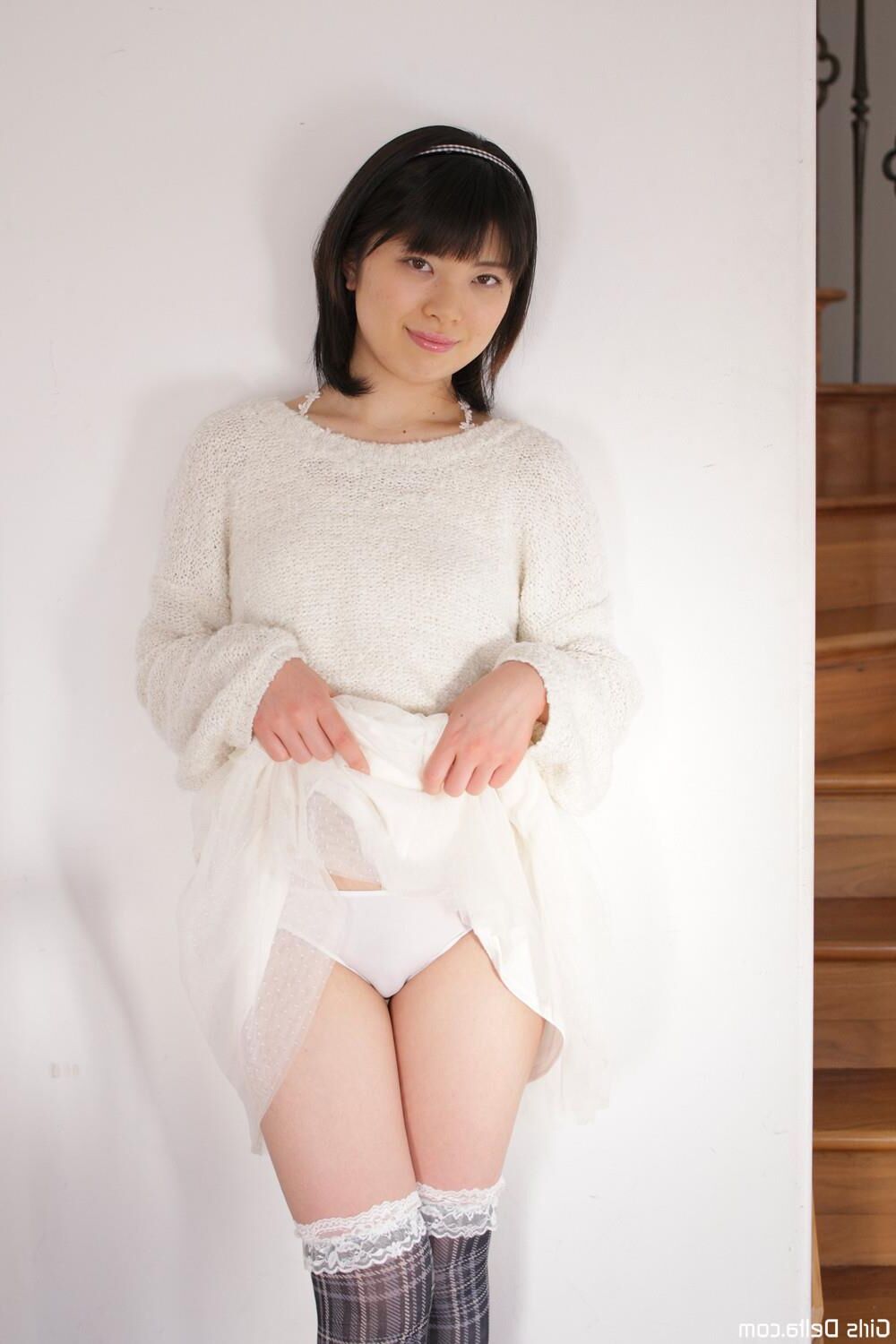 アジアの美しさは、初めてのヌードです