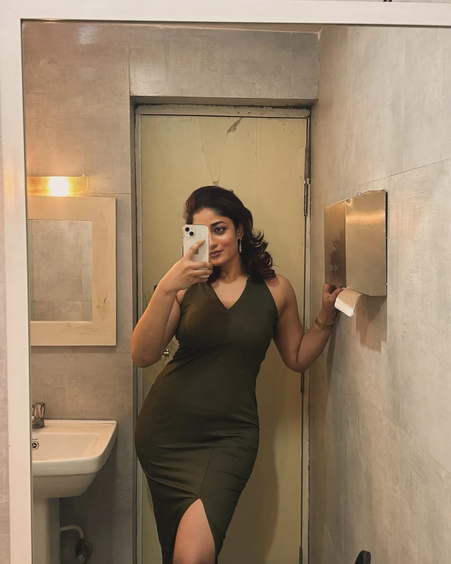 Hardcore e Softcore (tias indianas e MILF)