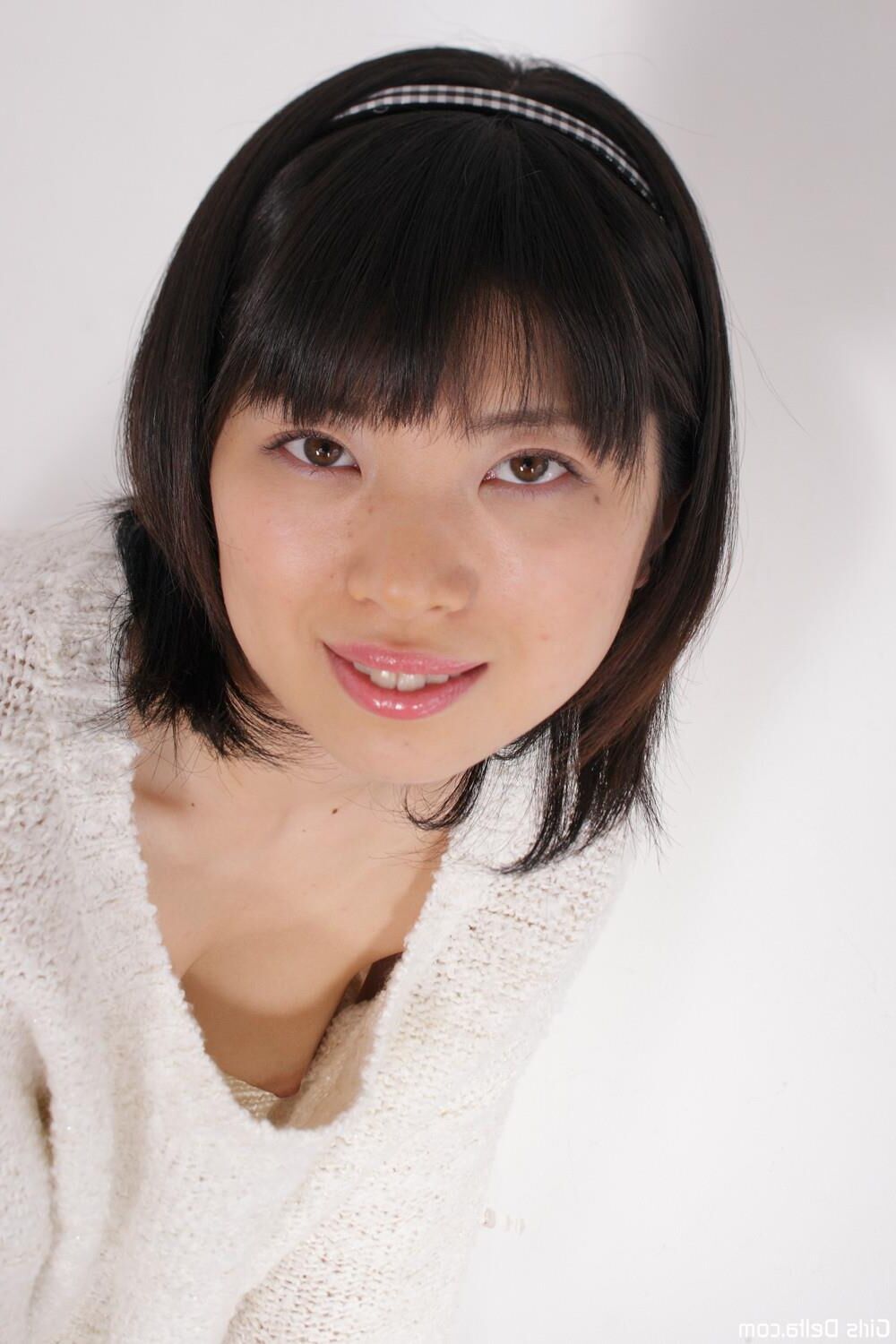 アジアの美しさは、初めてのヌードです