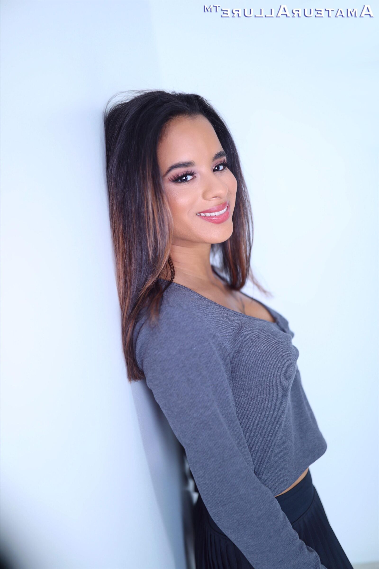 Isabella Jules, Petite Sexy Latina Loves to Please