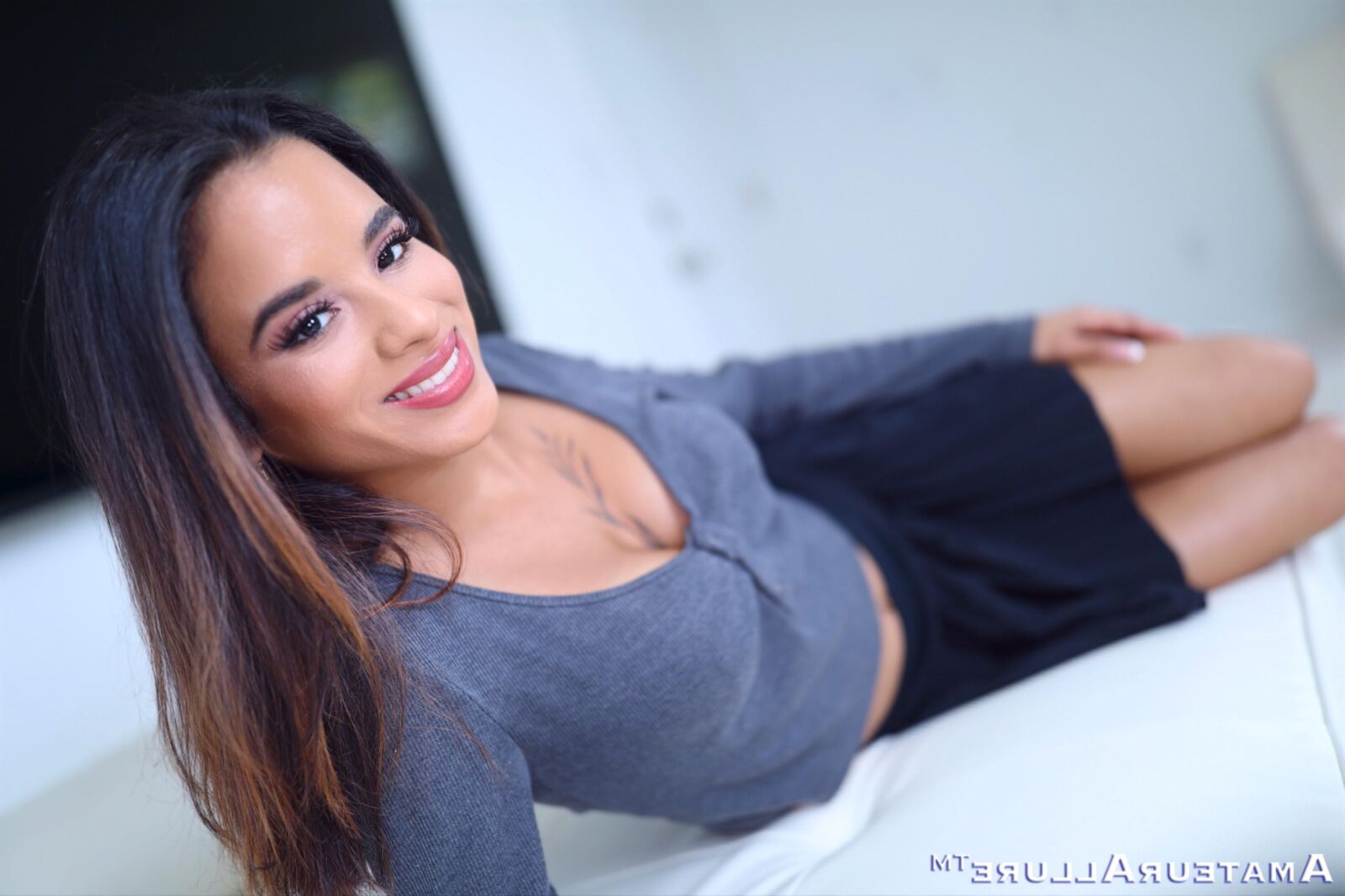 Isabella Jules, Petite Sexy Latina Loves to Please