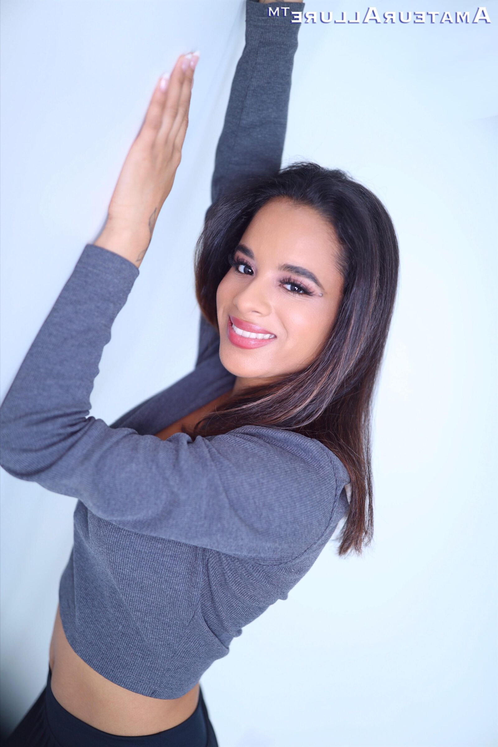 Isabella Jules, Petite Sexy Latina Loves to Please