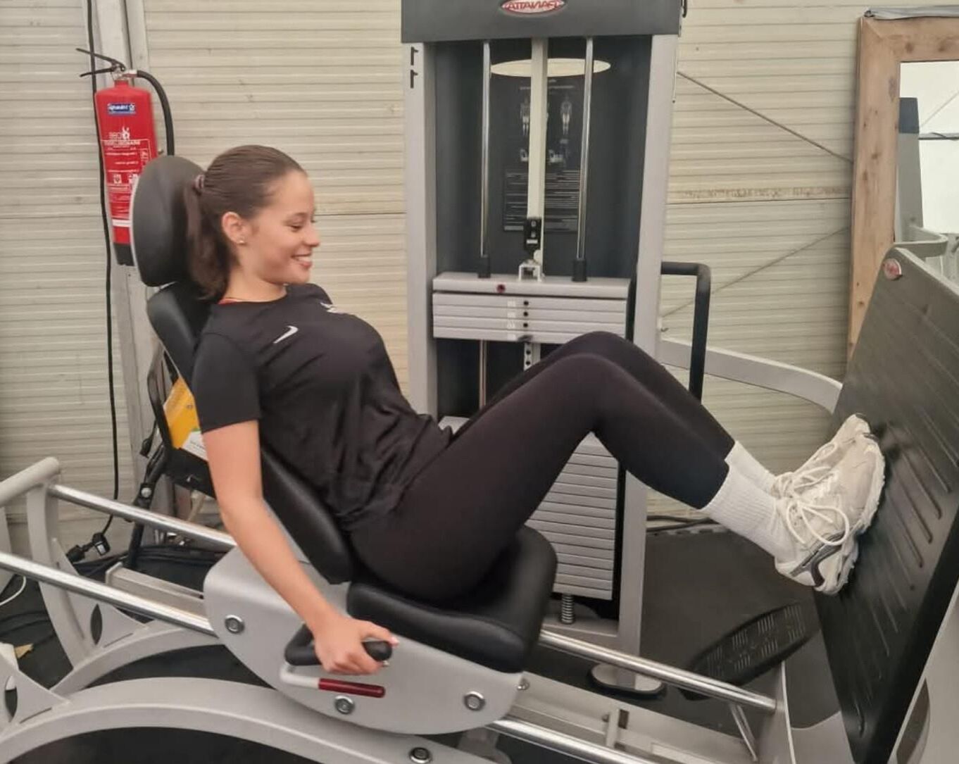 Cute fitness girl Hind