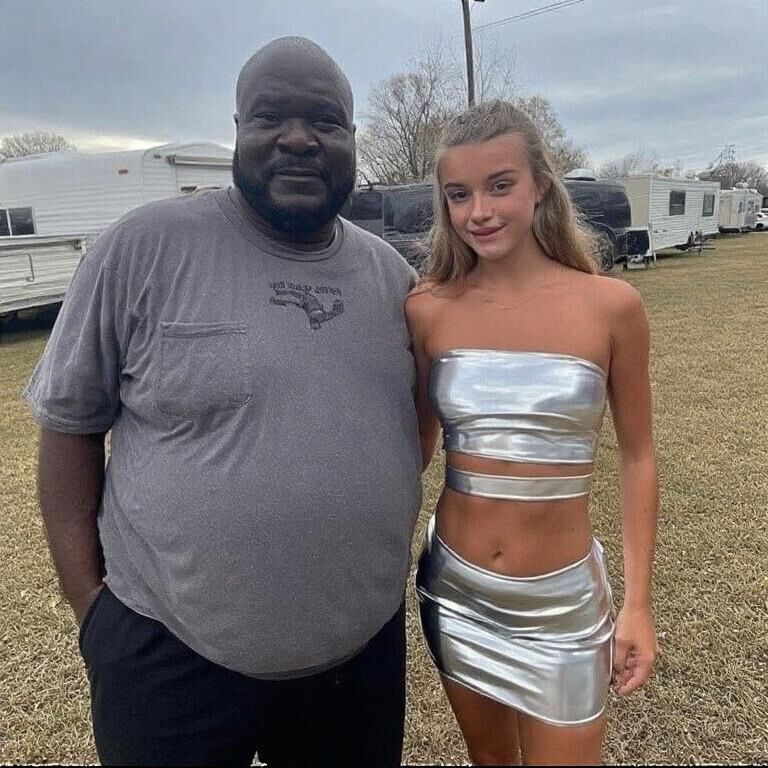 "Sugar Daddy, I need some money......please?!?!"