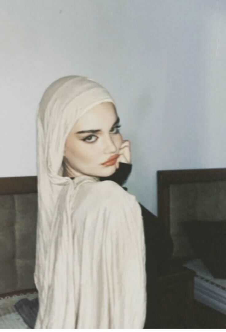 Hot Hijabis #