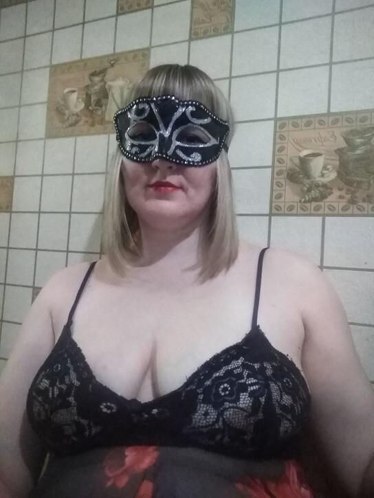 Chubby Russian milf Elena from town Miass