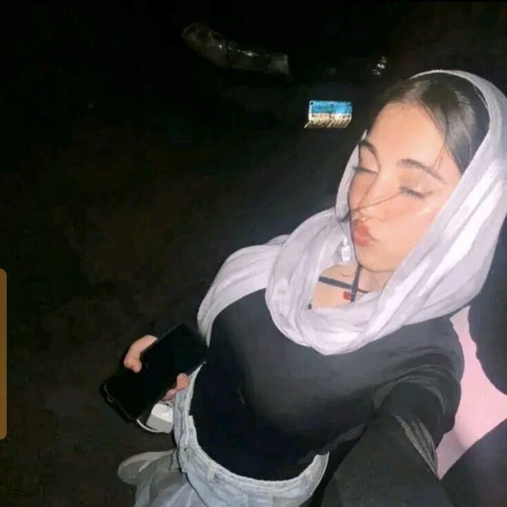 Hot Hijabis #