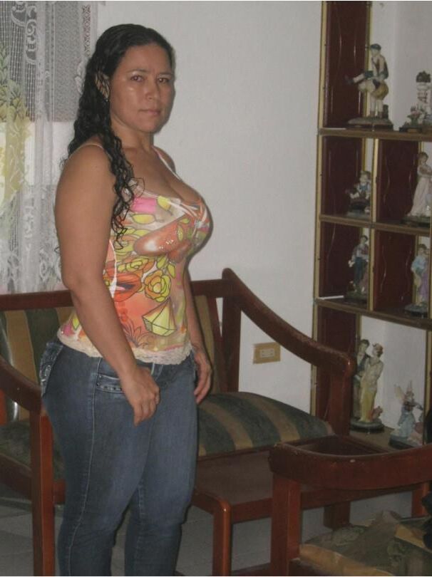 PEARS COLLECTON Latinas 