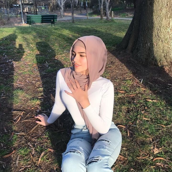 Hot Hijabis #