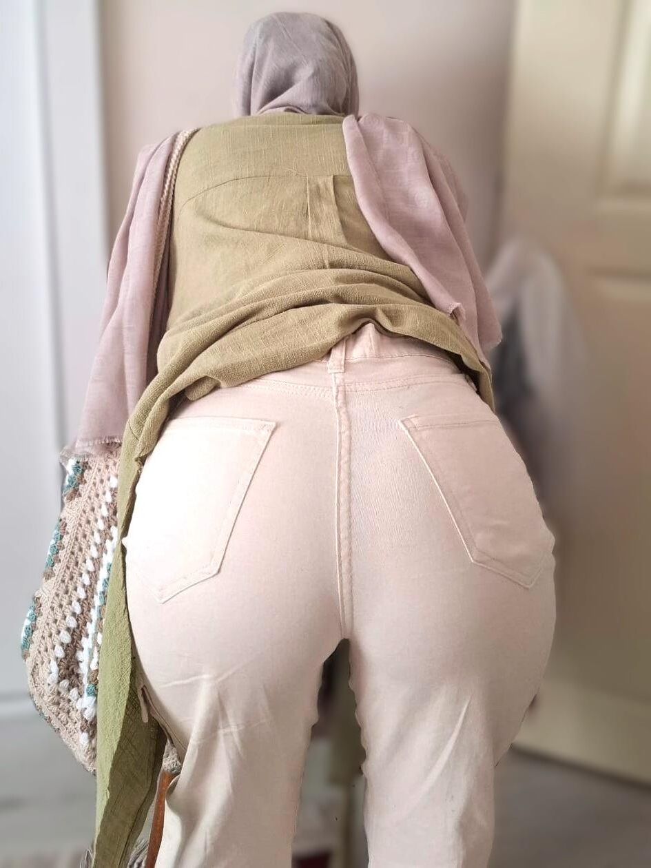 Hijabi Turkish Beauty Sena
