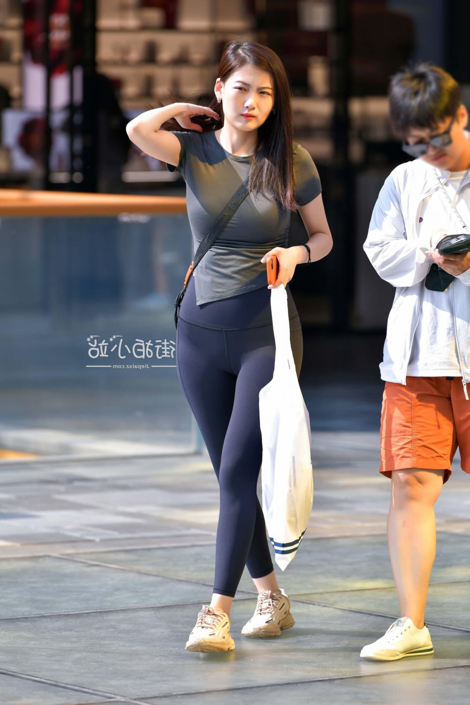 Asian Street Beauty