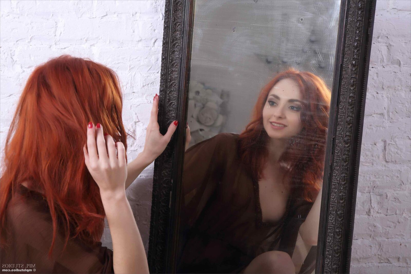 Mplstudios Zhanna Ablenkung
